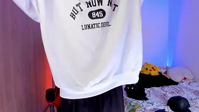 aldrinwhite online show from March 21, 2026, 4:43 pm