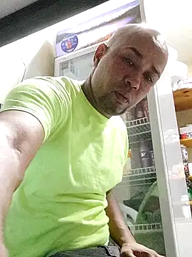 Frankie0880 online show from February 21, 2025, 1:55 am