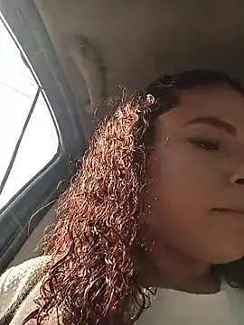 Mommy-Hot online show from September 16, 2025, 1:01 pm