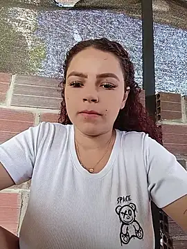 Mommy-Hot online show from July 18, 2026, 1:37 pm