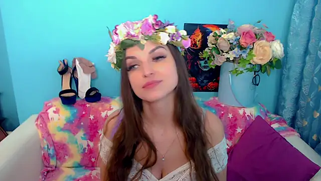 LindaaLu online show from March 16, 2025, 5:25 am