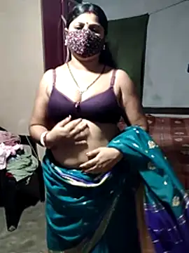 Snapshot of Mourani24 chatting on April 20, 2026, 5:59 pm Mourani24 online show from April 20, 2026, 5:59 pm
