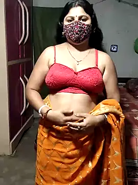 Snapshot of Mourani24 chatting on May 14, 2026, 5:31 pm Mourani24 online show from May 14, 2026, 5:31 pm