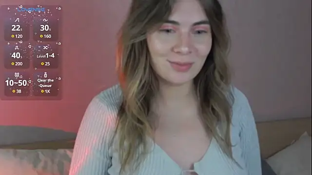 Snapshot of chloi_hes chatting on December 10, 2024, 6:49 pm chloi hes online show from December 10, 2024, 6:49 pm