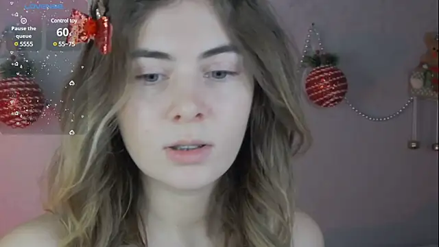 Snapshot of chloi_hes chatting on December 26, 2024, 1:32 pm chloi hes online show from December 26, 2024, 1:32 pm