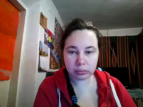 Cora Maro online show from February 8, 2026, 2:04 am