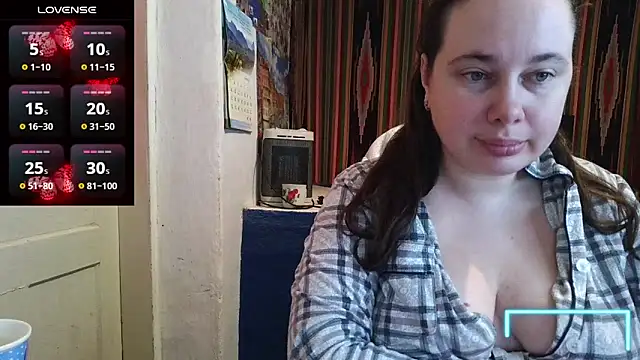 Cora Maro online show from June 13, 2026, 12:52 am