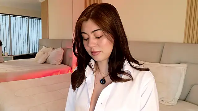 Zoe Benson online show from January 12, 2026, 12:10 pm