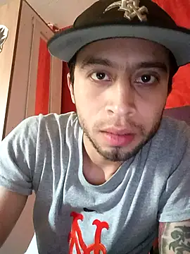 Mich Stev9524 online show from February 3, 2026, 10:48 pm