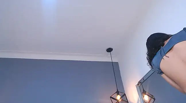 AbigailWilliams  online show from March 7, 2025, 11:18 am