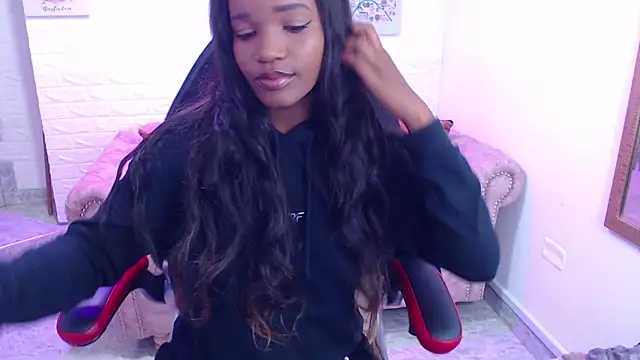 cattalheya online show from November 10, 2025, 12:26 pm