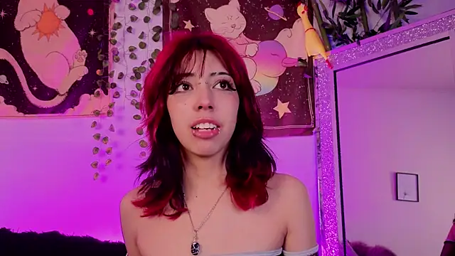 Nyx nayla online show from December 1, 2025, 5:01 am