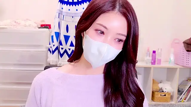 Snapshot of oxo_yuna_oxo chatting on December 10, 2024, 12:05 pm oxo yuna oxo online show from December 10, 2024, 12:05 pm