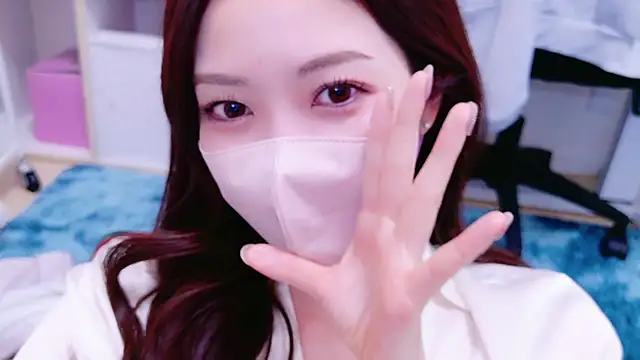 Snapshot of oxo_yuna_oxo chatting on December 28, 2024, 11:41 am oxo yuna oxo online show from December 28, 2024, 11:41 am