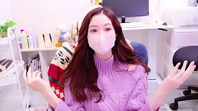 Snapshot of oxo_yuna_oxo chatting on December 30, 2024, 12:09 pm oxo yuna oxo online show from December 30, 2024, 12:09 pm