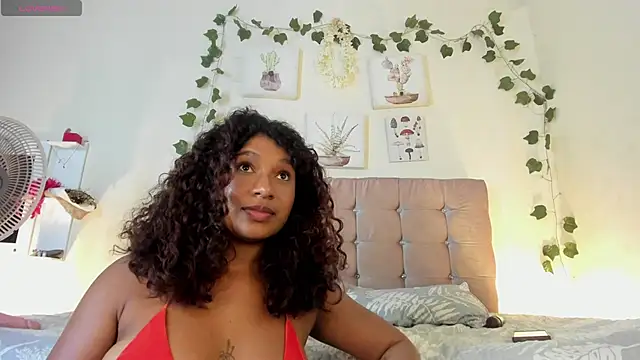 sara sophieee online show from February 26, 2025, 2:48 am