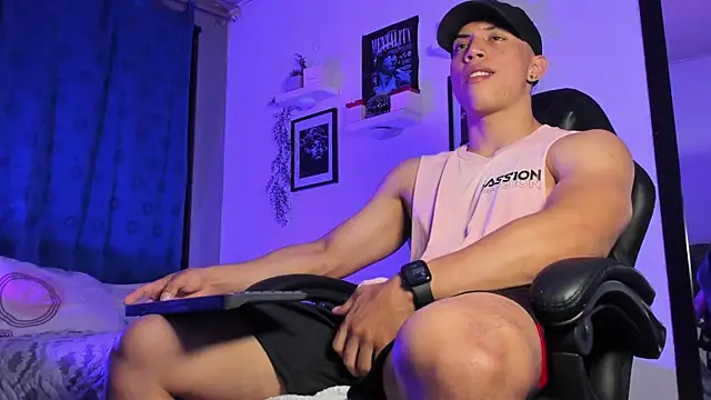 Snapshot of ThomsEvery_ chatting on September 10, 2025, 3:28 am ThomsEvery online show from September 10, 2025, 3:28 am