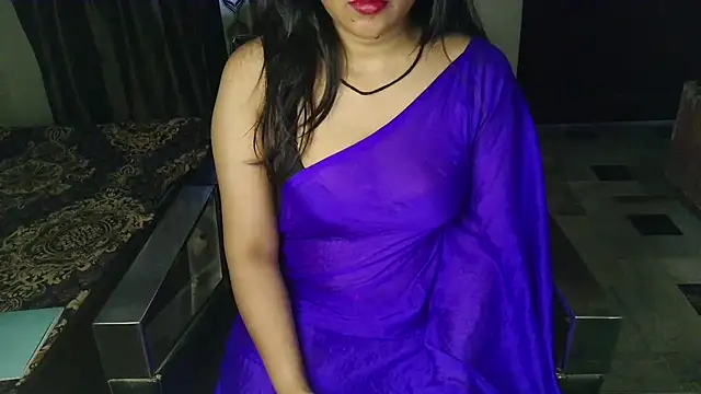 Snapshot of aarushi_sharmaa chatting on May 13, 2026, 1:58 am aarushi sharmaa online show from May 13, 2026, 1:58 am
