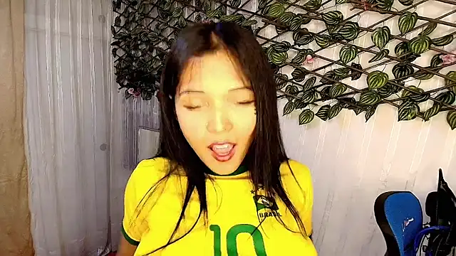 Snapshot of MOMMYJEVAA chatting on March 3, 2025, 1:20 pm MOMMYJEVAA online show from March 3, 2025, 1:20 pm