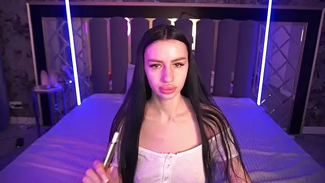 Snapshot of Snow_WhiteeeX chatting on March 8, 2026, 6:39 am Snow WhiteeeX online show from March 8, 2026, 6:39 am