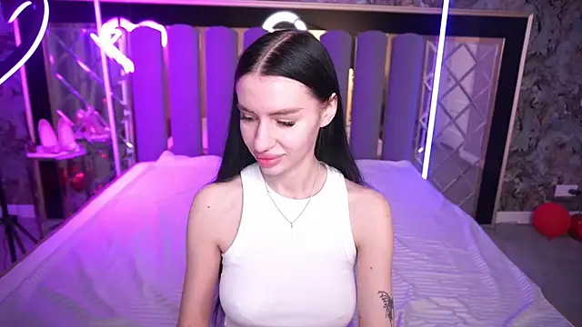 Snapshot of Snow_WhiteeeX chatting on March 31, 2026, 5:41 am Snow WhiteeeX online show from March 31, 2026, 5:41 am