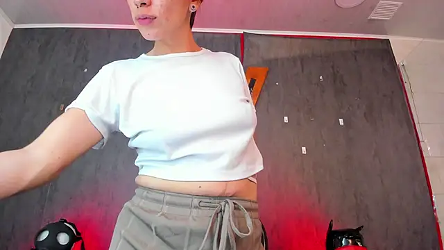 Snapshot of IvanaFetish chatting on January 21, 2025, 4:21 am IvanaFetish online show from January 21, 2025, 4:21 am