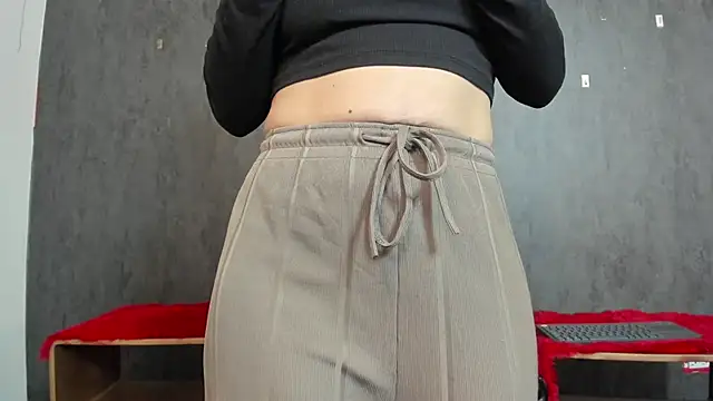 Snapshot of IvanaFetish chatting on February 27, 2025, 3:47 am IvanaFetish online show from February 27, 2025, 3:47 am