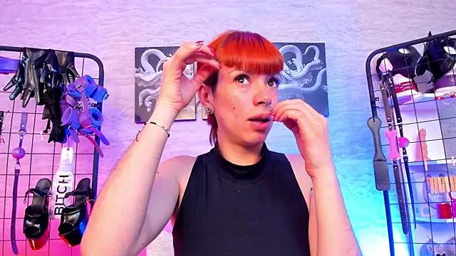 Snapshot of IvanaFetish chatting on September 19, 2025, 12:06 pm IvanaFetish online show from September 19, 2025, 12:06 pm