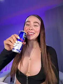 Snapshot of Lanataylor- chatting on February 18, 2025, 11:30 pm Lanataylor- online show from February 18, 2025, 11:30 pm