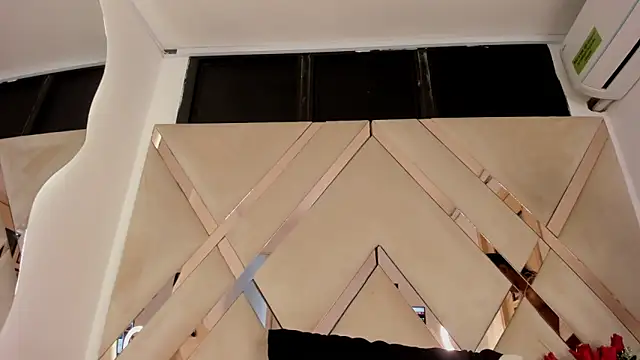 ninaht online show from March 19, 2025, 8:54 pm