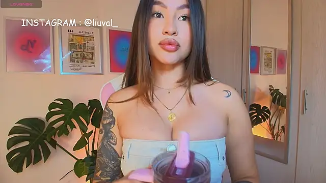 Liujunne2 online show from May 26, 2026, 1:34 am
