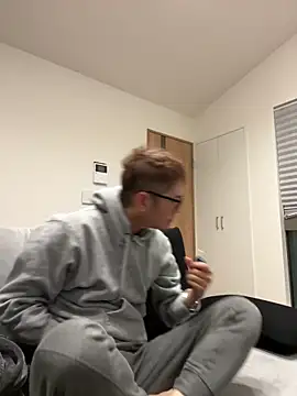 kensnb online show from December 25, 2024, 8:28 pm