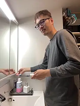 kensnb online show from December 28, 2024, 8:58 pm