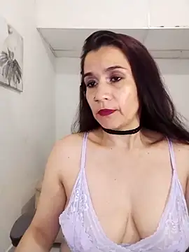 Snapshot of Hikaryfire chatting on March 1, 2025, 7:37 pm Hikaryfire online show from March 1, 2025, 7:37 pm