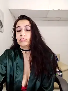 Snapshot of Hikaryfire chatting on March 7, 2025, 7:52 am Hikaryfire online show from March 7, 2025, 7:52 am