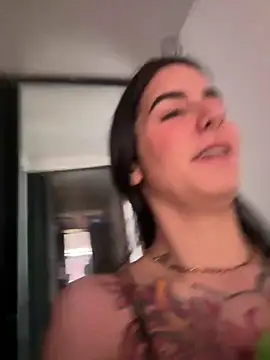 Alice woodville online show from February 22, 2025, 9:04 pm