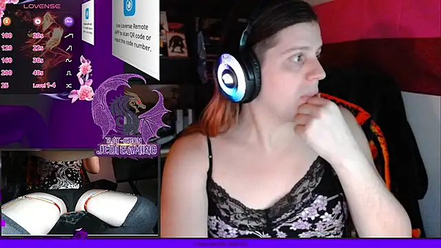 Snapshot of Rae-Suon chatting on December 31, 2024, 5:55 am Rae-Suon online show from December 31, 2024, 5:55 am