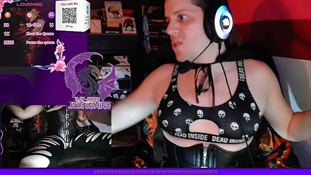 Snapshot of Rae-Suon chatting on January 5, 2025, 4:25 am Rae-Suon online show from January 5, 2025, 4:25 am