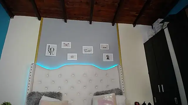 dante ferraraa online show from September 11, 2025, 9:04 pm