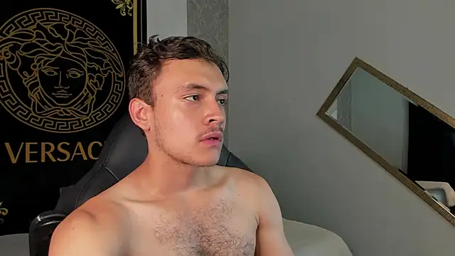 Snapshot of Desmon_Clark chatting on January 9, 2025, 11:02 pm Desmon Clark online show from January 9, 2025, 11:02 pm