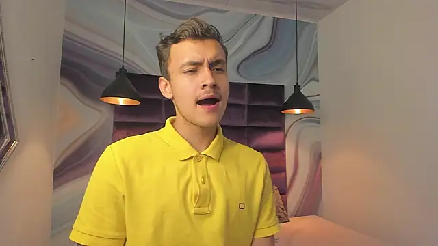 Snapshot of Desmon_Clark chatting on January 11, 2025, 6:14 am Desmon Clark online show from January 11, 2025, 6:14 am