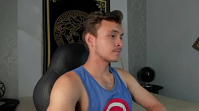 Snapshot of Desmon_Clark chatting on January 16, 2025, 10:02 pm Desmon Clark online show from January 16, 2025, 10:02 pm