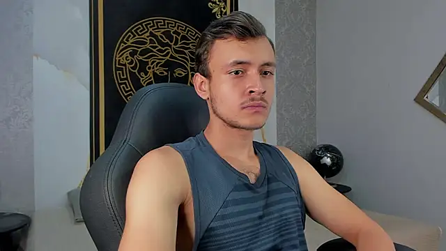 Snapshot of Desmon_Clark chatting on January 24, 2025, 9:15 pm Desmon Clark online show from January 24, 2025, 9:15 pm