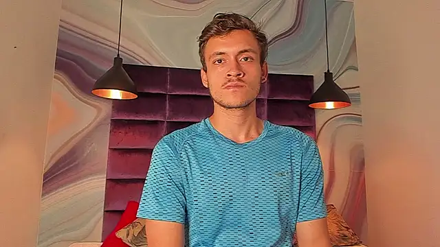 Snapshot of Desmon_Clark chatting on February 4, 2025, 6:57 am Desmon Clark online show from February 4, 2025, 6:57 am