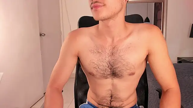 Snapshot of Desmon_Clark chatting on March 20, 2025, 11:56 pm Desmon Clark online show from March 20, 2025, 11:56 pm