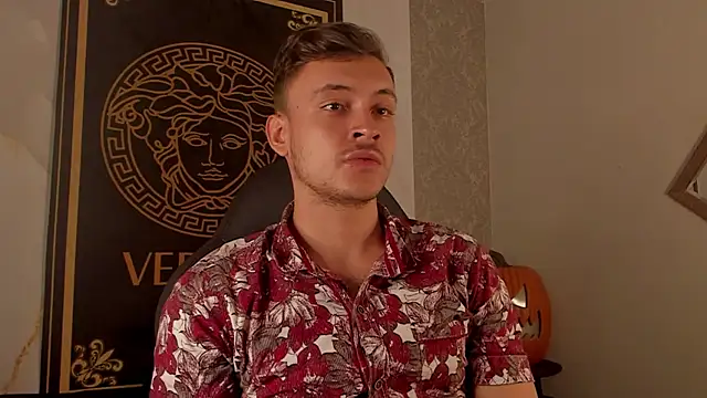 Snapshot of Desmon_Clark chatting on October 10, 2025, 10:42 pm Desmon Clark online show from October 10, 2025, 10:42 pm