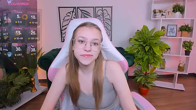 LayriantaVee online show from February 2, 2025, 7:20 am