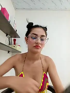 Ary-18 online show from October 30, 2025, 1:56 pm