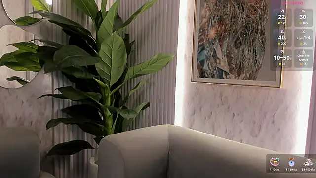 Snapshot of Sensual_Sophie_ chatting on November 17, 2025, 10:21 am Sensual Sophie online show from November 17, 2025, 10:21 am