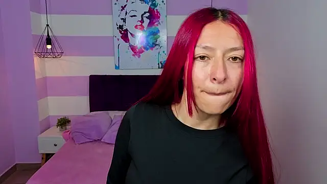 Snapshot of Scarlett__bell chatting on May 4, 2026, 11:28 am Scarlett bell online show from May 4, 2026, 11:28 am